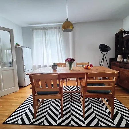 Hedonists Paradise * Omoljica