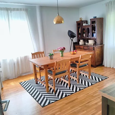 Hedonists Paradise Feriehus Omoljica