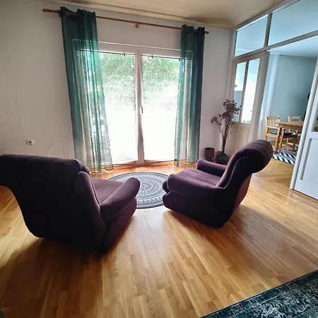 Hedonists Paradise Feriehus Omoljica