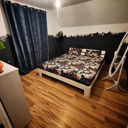 Feriehus Hedonists Paradise *